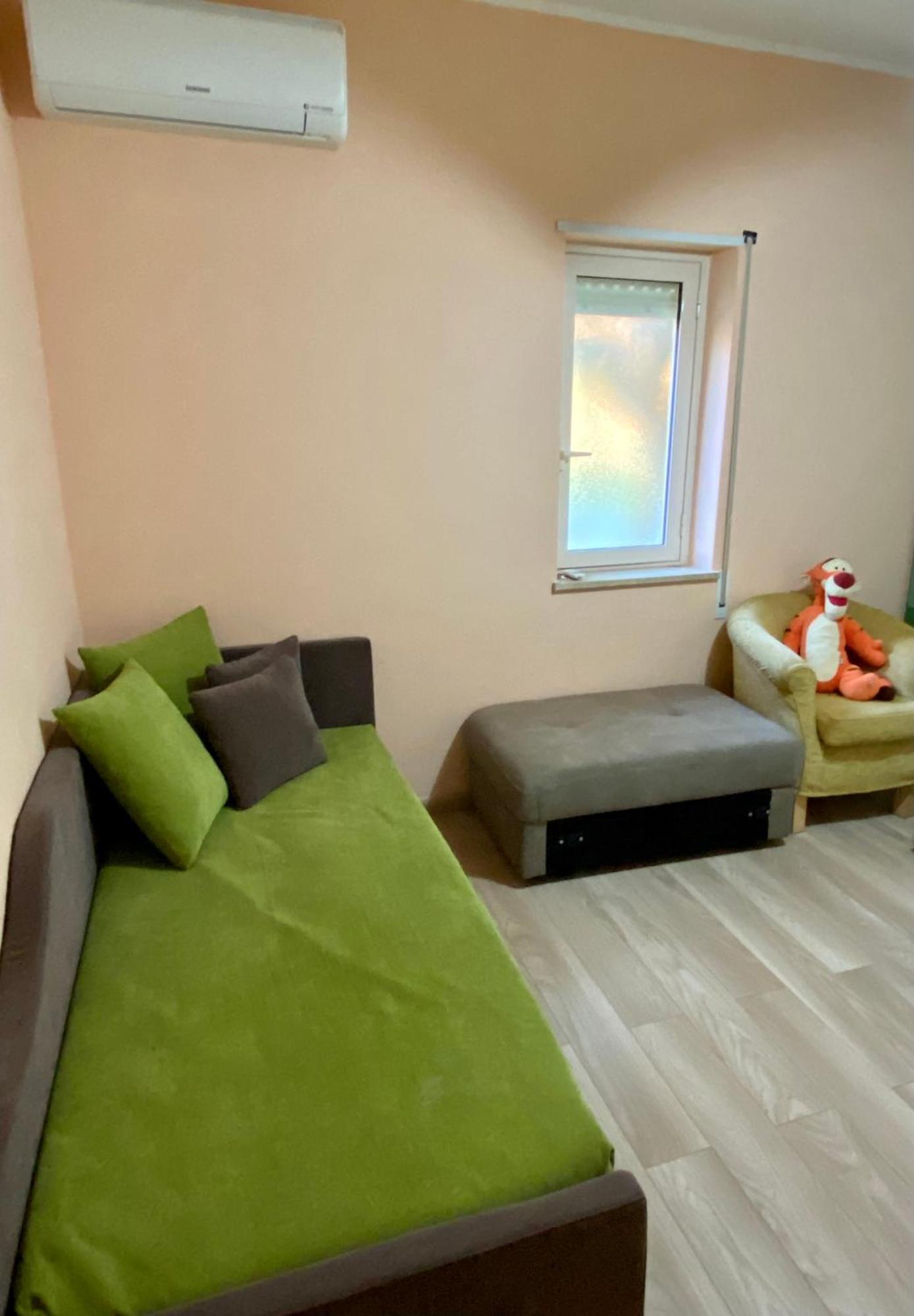 Pizzo Beach Club Apartment Room photo
